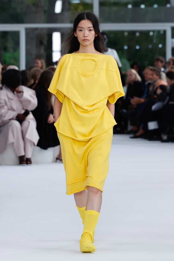 Le défilé Issey Miyake printemps-été 2025.