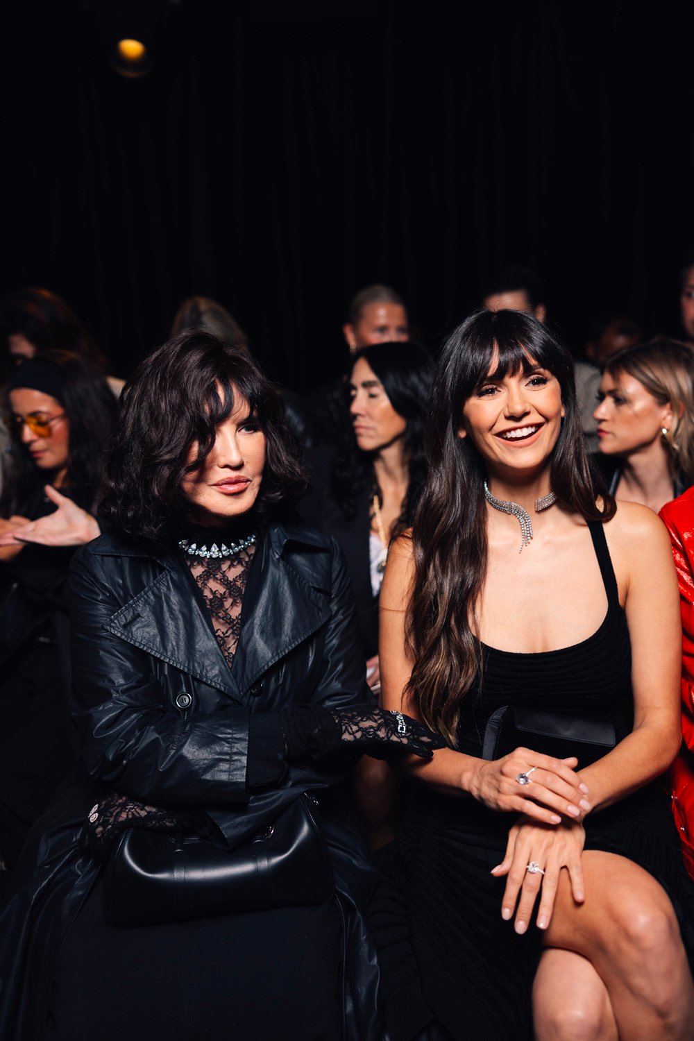 Isabelle Adjani et Nina Dobrev au défilé Messika haute joaillerie.