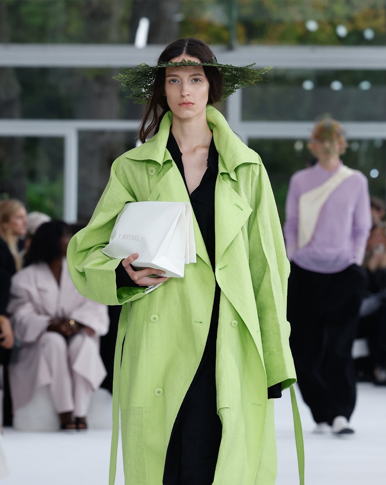 Le défilé Issey Miyake printemps-été 2025.