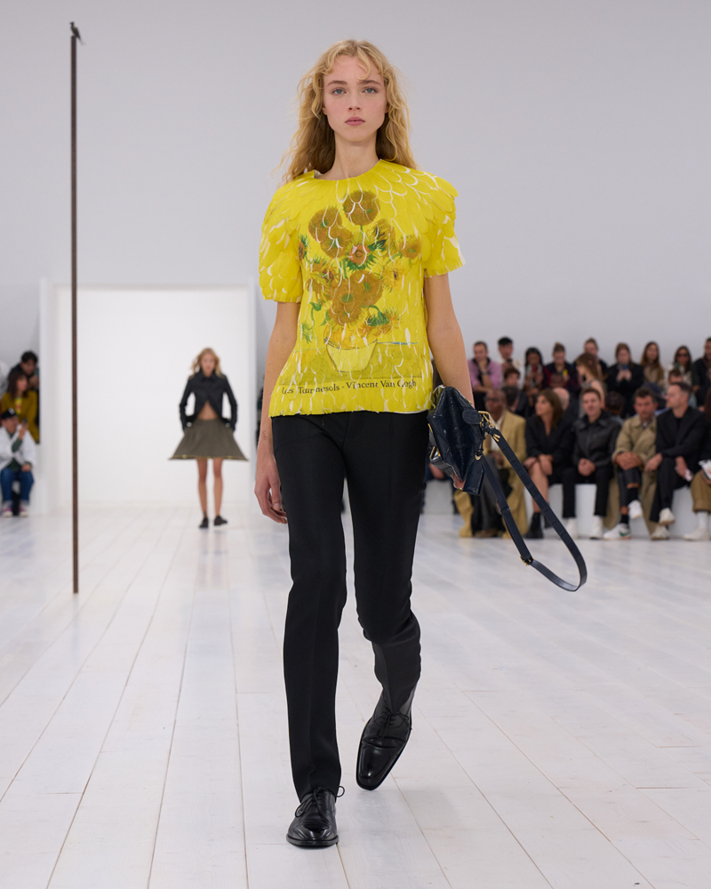 Le défilé Loewe printemps-été 2025.