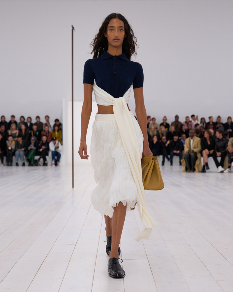 Le défilé Loewe printemps-été 2025.