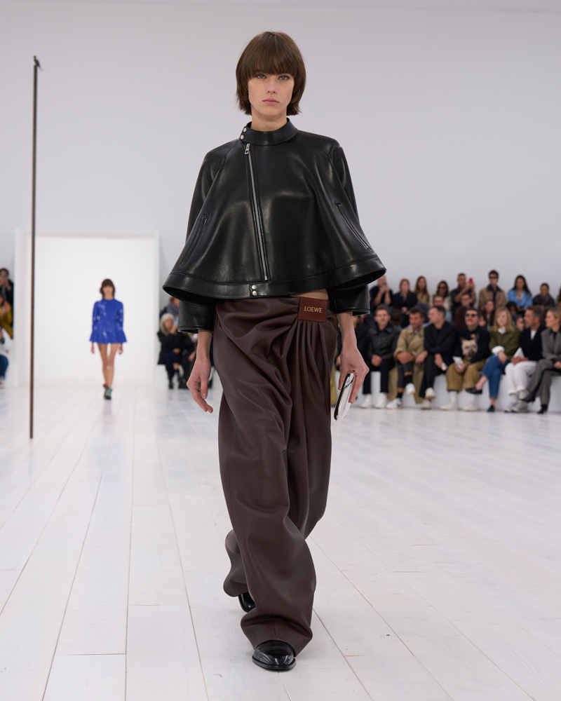 Le défilé Loewe printemps-été 2025.