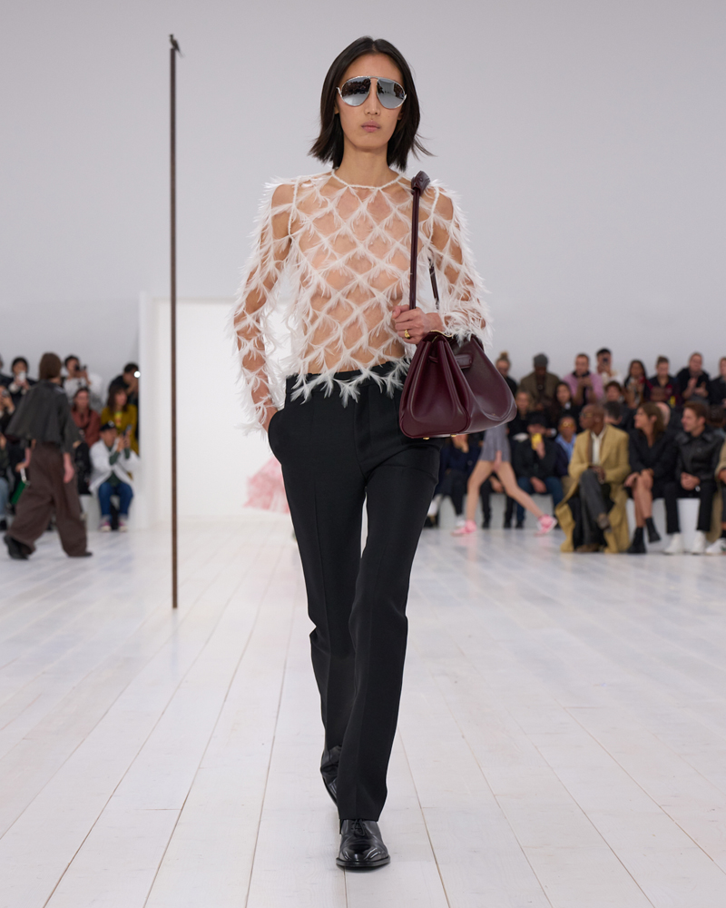 Le défilé Loewe printemps-été 2025.