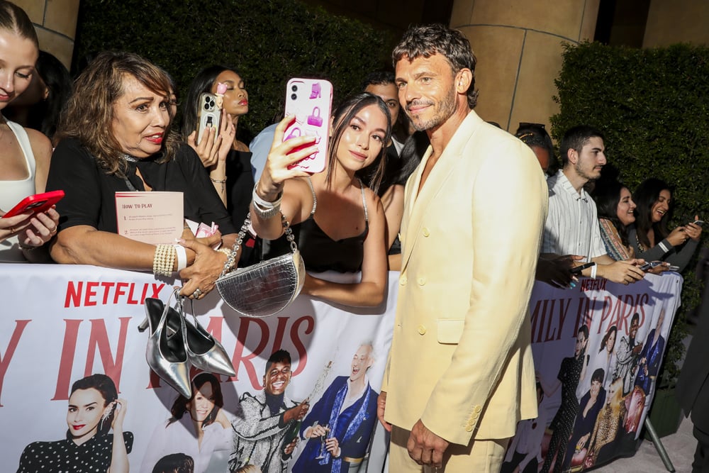 Arnaud Binard à la projection de la saison 4 d'Emily In Paris Season 4 à Los Angeles, le 14 août 2024. Photo par Krista Schlueter/Getty Images pour Netflix.