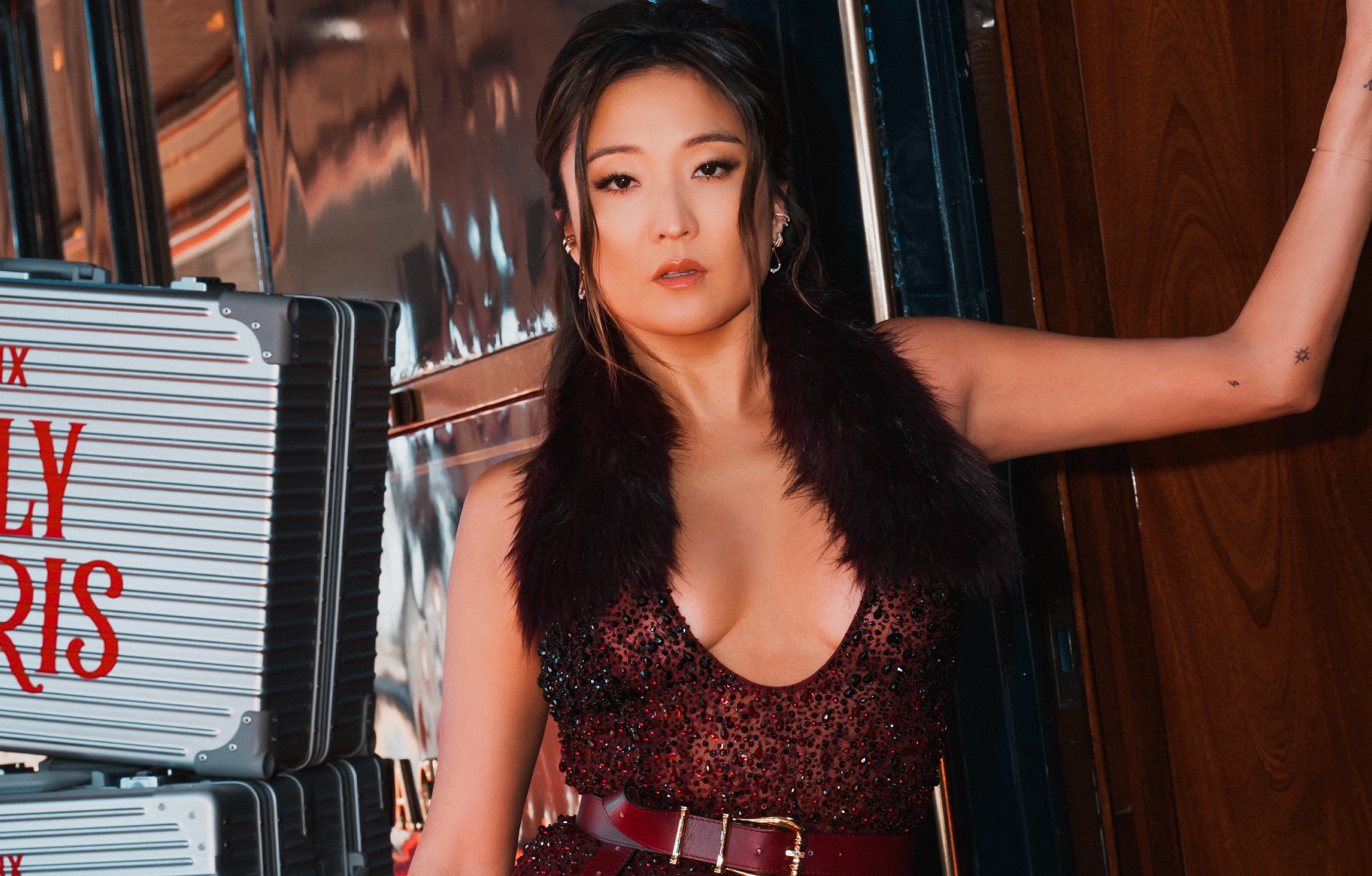 Ashley Park durant la promotion de la saison 5 d'Emily in Paris.