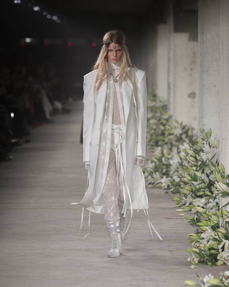 Le défilé Ann Demeulemeester printemps-été 2025.