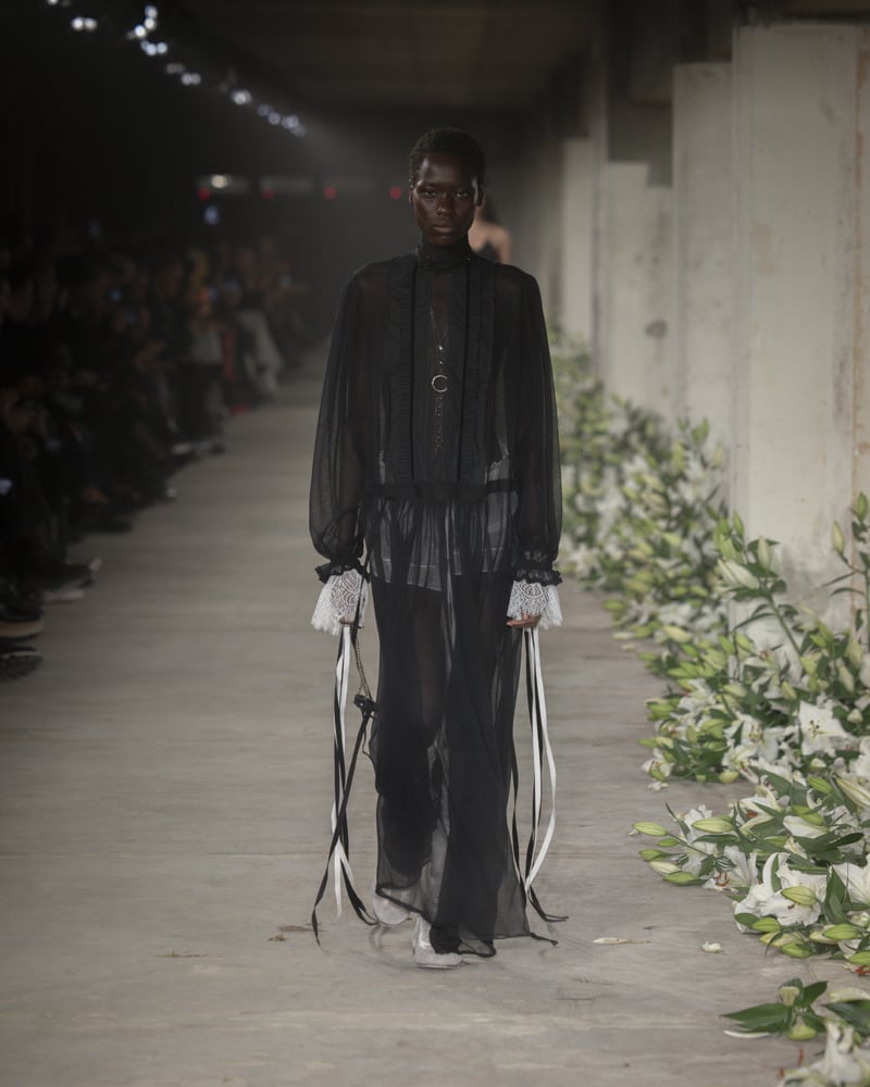 Le défilé Ann Demeulemeester printemps-été 2025.