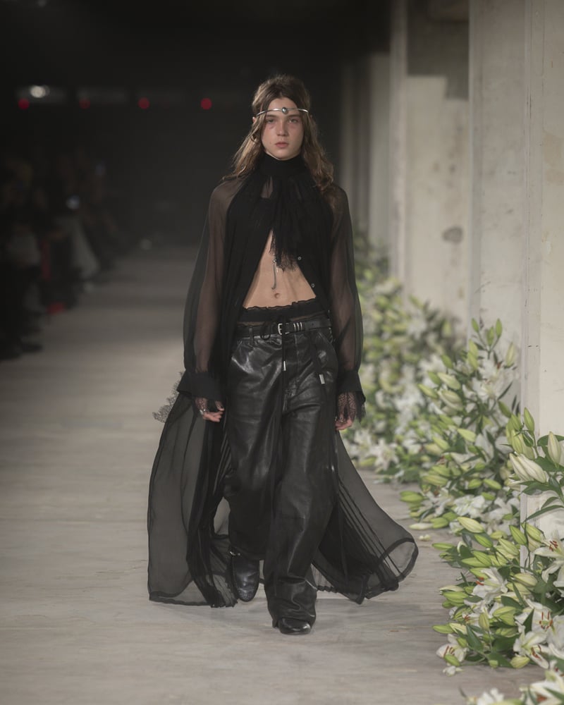 Le défilé Ann Demeulemeester printemps-été 2025.