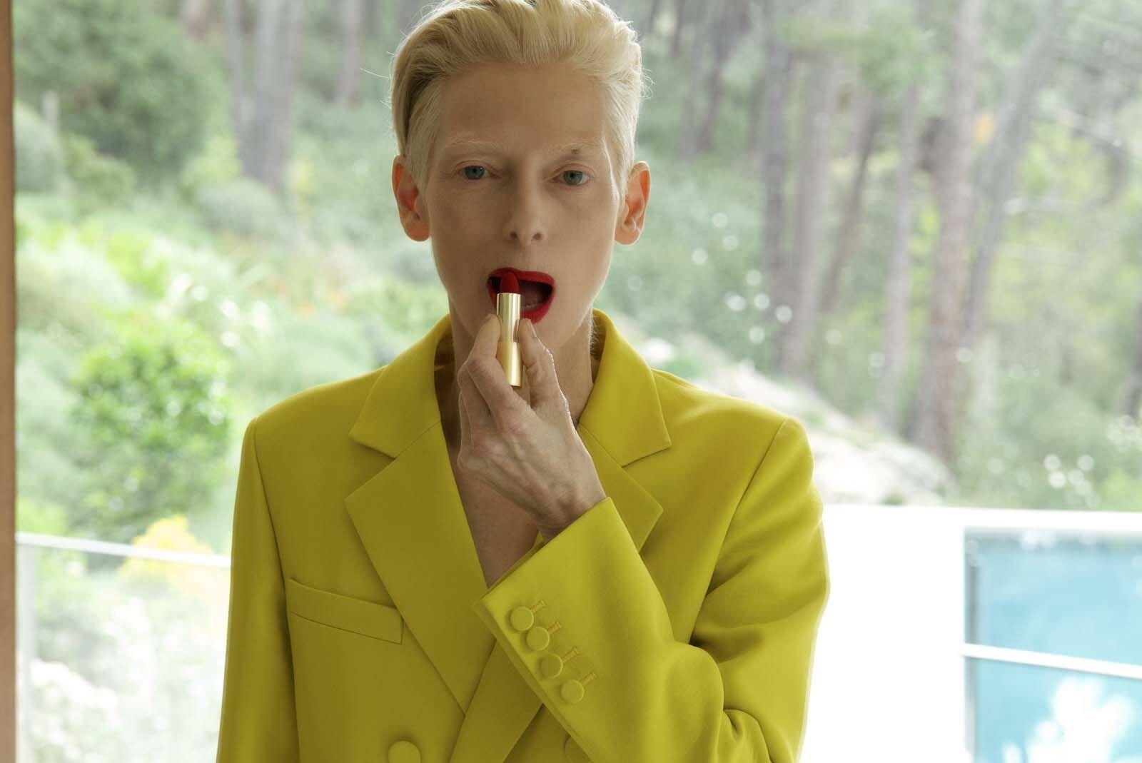 Tilda Swinton dans le film La Chambre d'à côté (2025) de Pedro Almodóvar © Pathé.