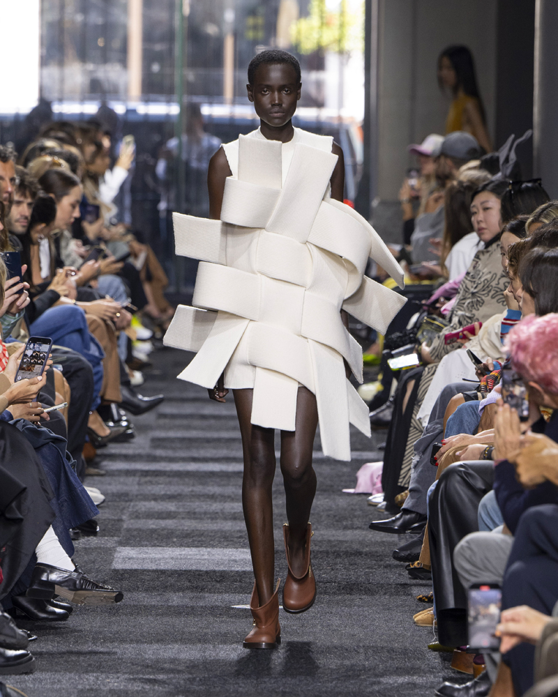 Le défilé JW Anderson printemps-été 2025.