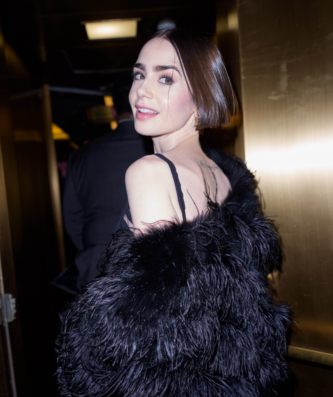Lily Collins à New York, le 9 décembre 2025. Photo par XNY/Star Max/GC Images.