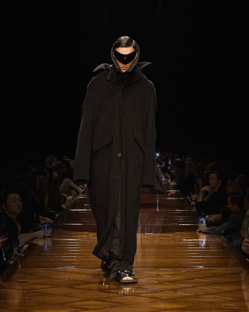 Le défilé Balenciaga printemps-été 2025.