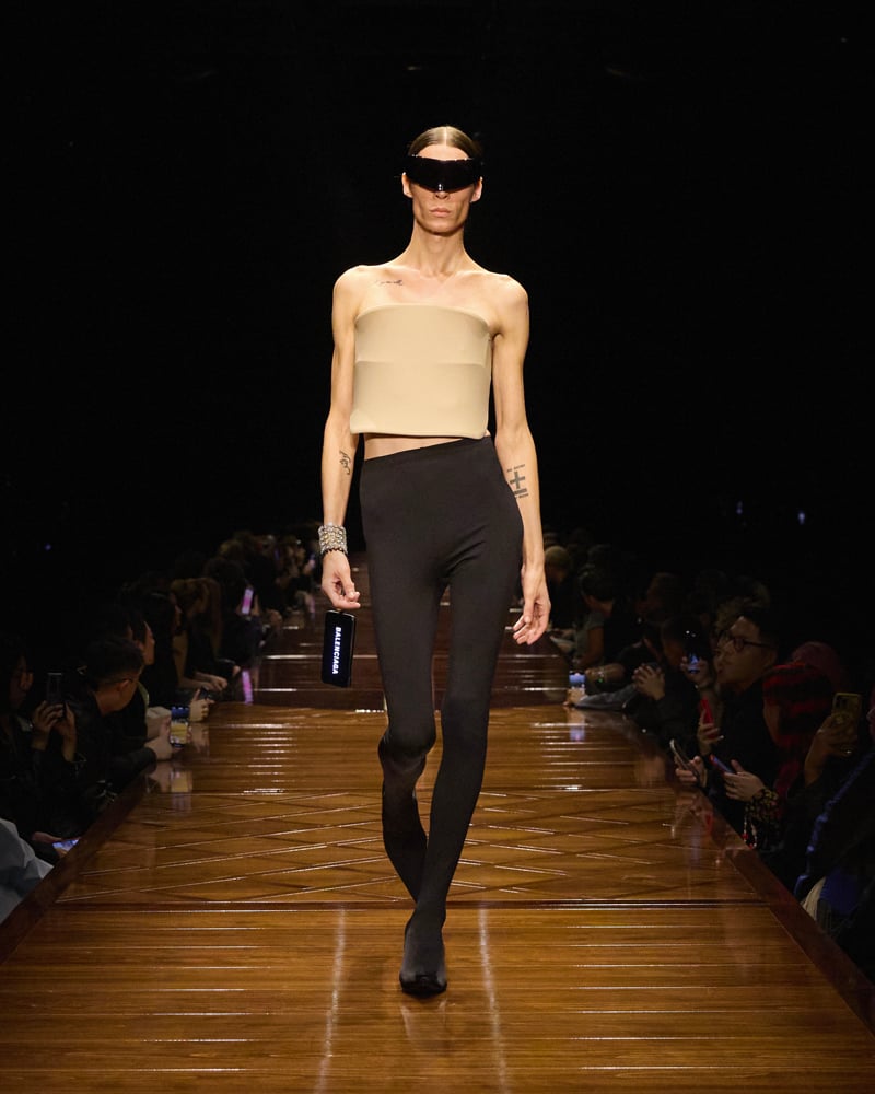 Le défilé Balenciaga printemps-été 2025.