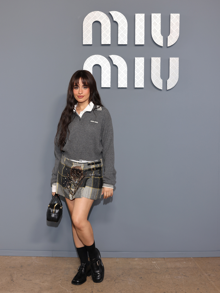 Camila Cabello au défilé Miu Miu printemps-été 2025 © Arnold Jerocki/Getty Images for Miu Miu.