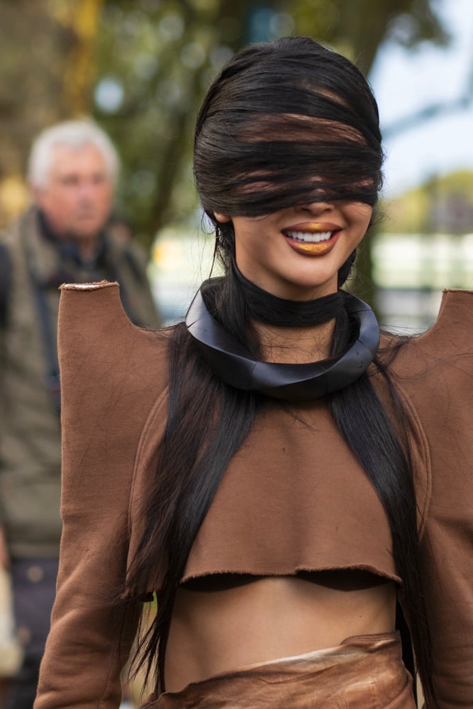 Street style à la Fashion Week printemps-été 2025 © Nathan Merchadier.