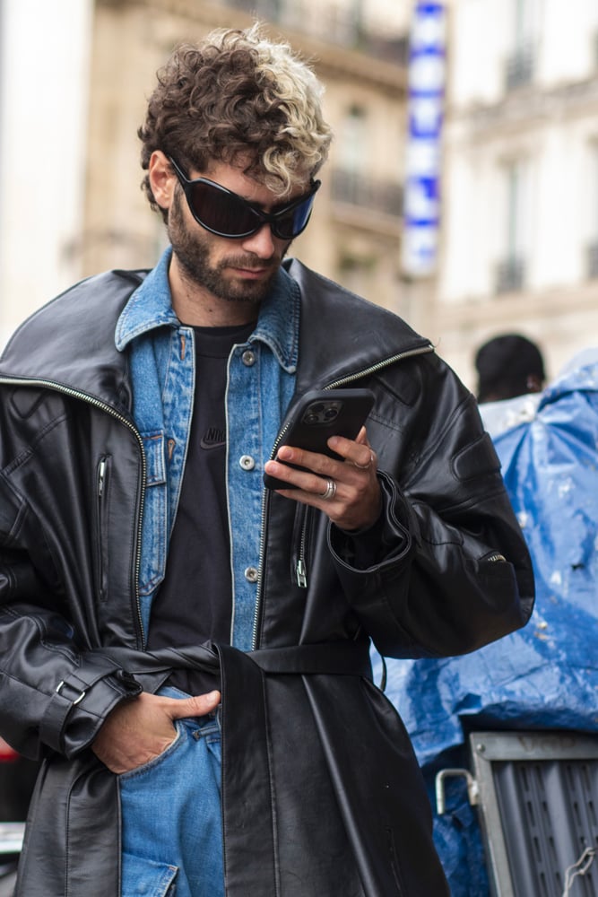 Street style à la Fashion Week printemps-été 2025 © Nathan Merchadier.