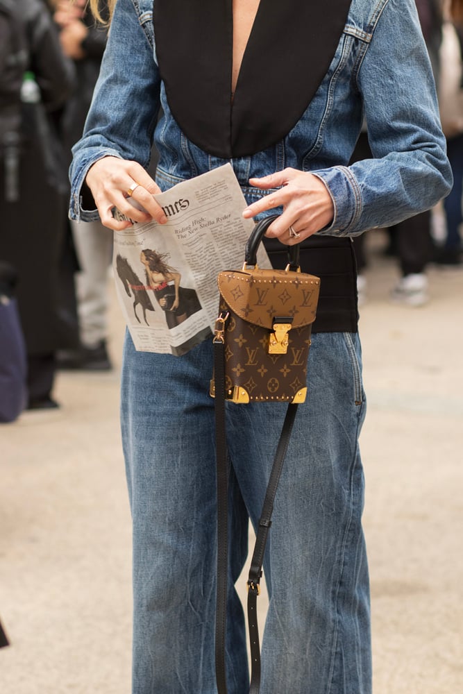 Street style à la Fashion Week printemps-été 2025 © Nathan Merchadier.