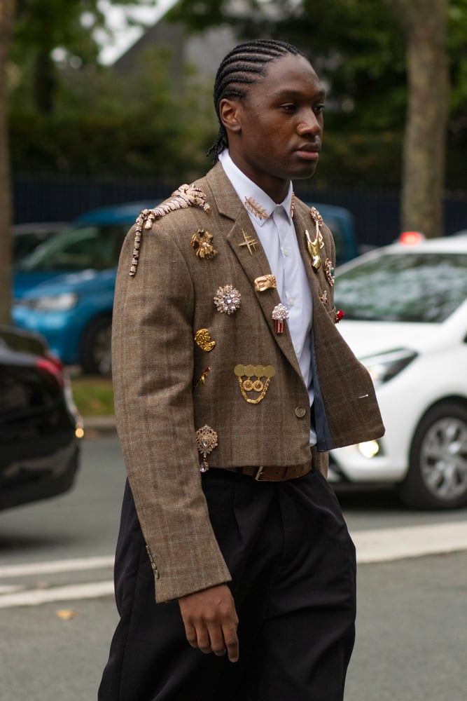 Street style à la Fashion Week printemps-été 2025 à Paris © Nathan Merchadier.