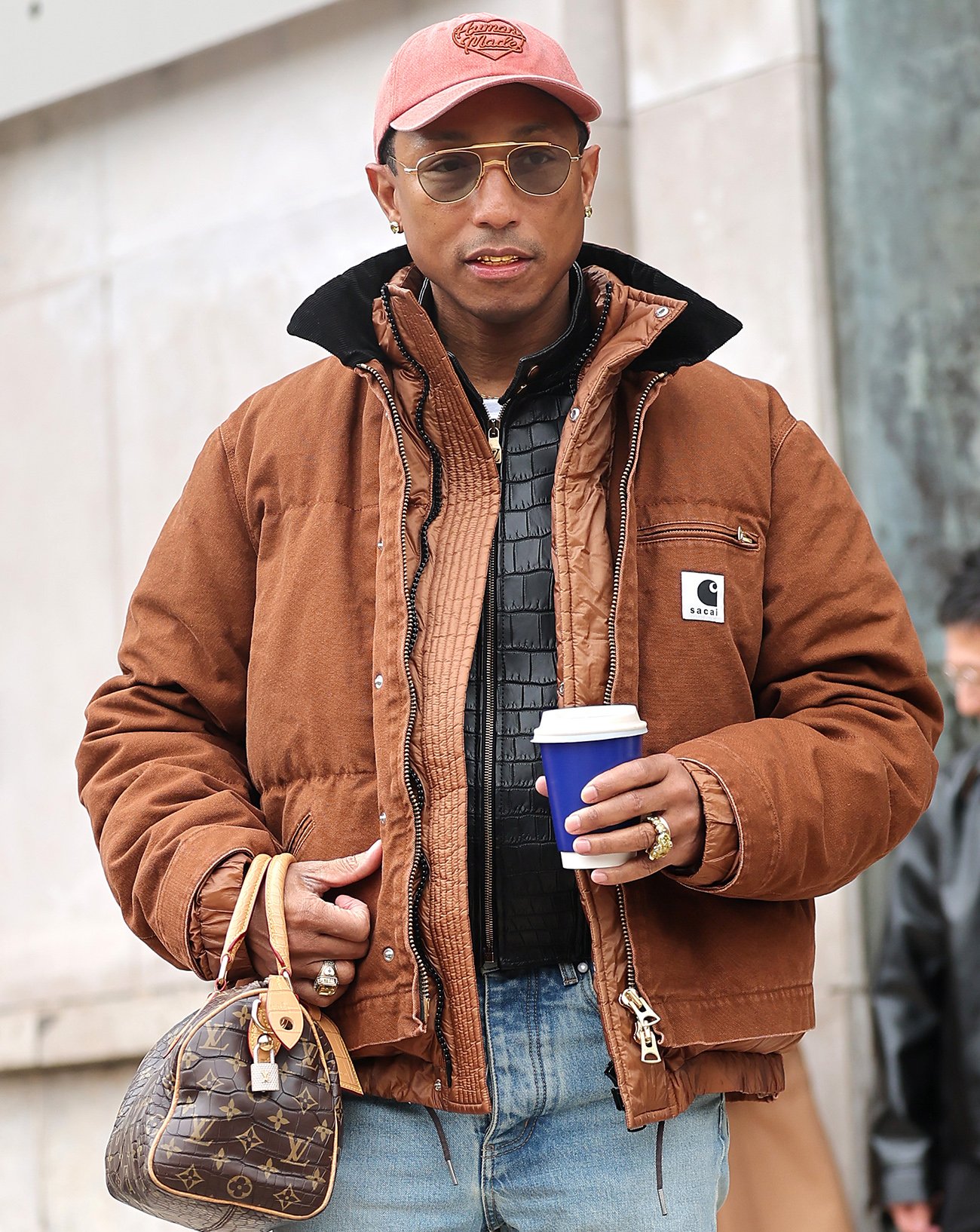Pharrell Williams au défilé Sacai Homme Automne-Hiver 2025/2026, à la Fashion Week de Paris, le 26 janvier 2025 © Jacopo Raule/Getty Images.