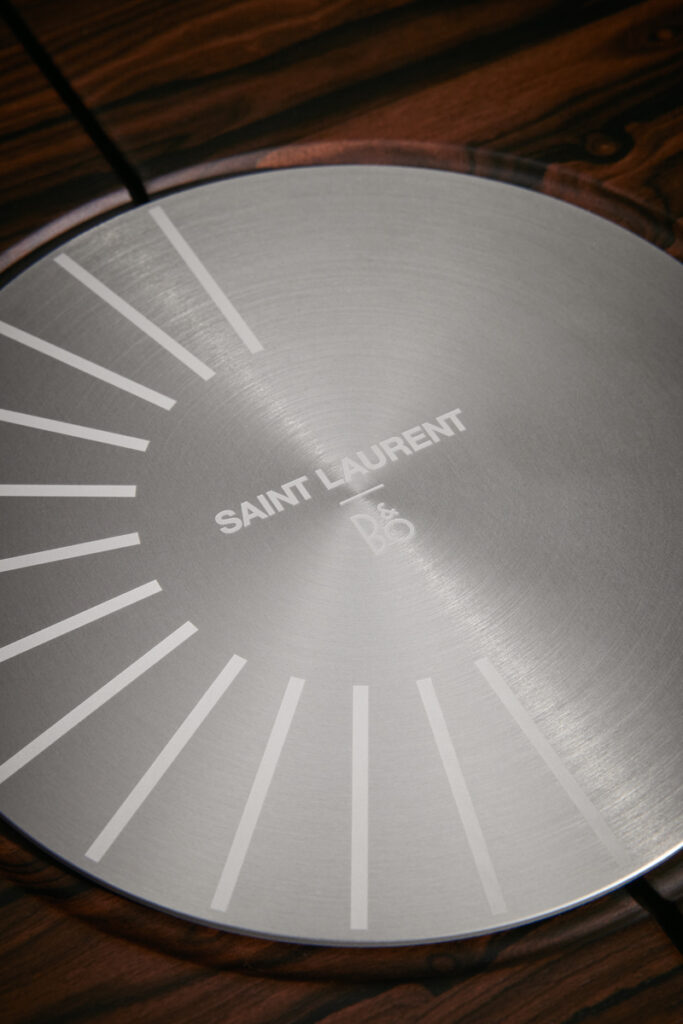 La collaboration Saint Laurent x Bang & Olufsen.