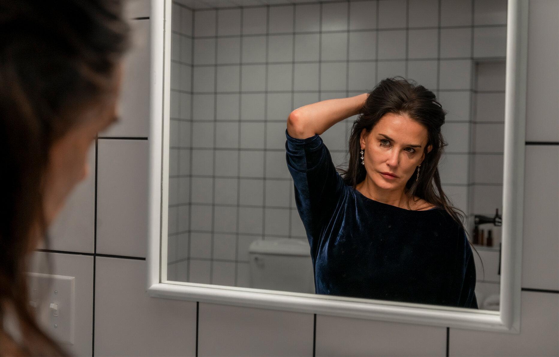 Demi Moore dans The Substance.