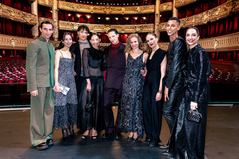 Marc Moreau, Sae Eun Park, Hugo Marchand, Hannah O'Neill, Germain Louvet, Léonore Baulac, Valentine Colasante, Dorothée Gilbert et Guillaume Diop. © François Goizé.