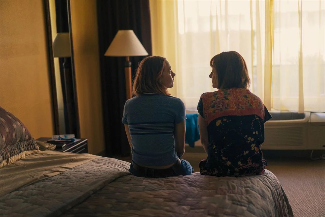 Saoirse Ronan et Laurie Metcalf dans Lady Bird (2017) de Greta Gerwig © Universal Pictures / Merie Wallace, courtesy of A24