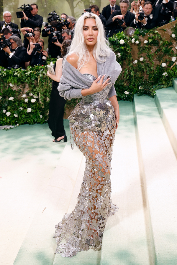 Kim Kardashian en Maison Margiela au Met Gala 2024 à New York © Photo by Taylor Hill/Getty Images.