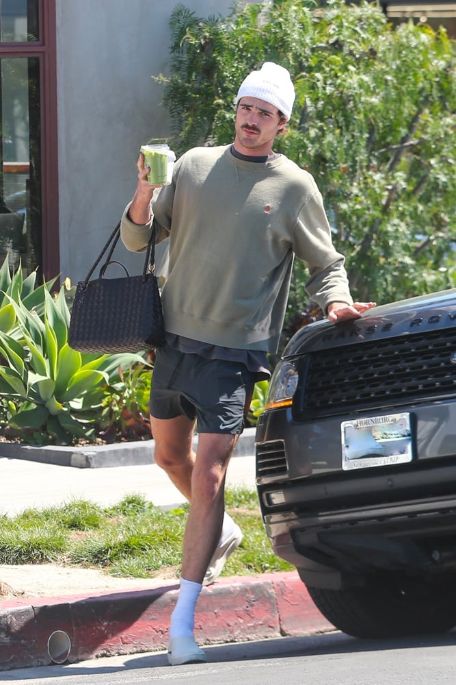 Jacob Elordi avec le sac à main Andiamo de Bottega Veneta © Bottega Veneta.