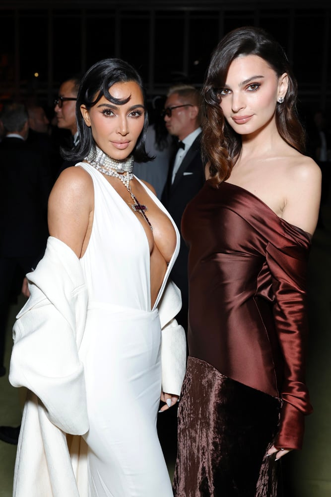 Kim Kardashian et Emily Ratajkowski. lacma 2024