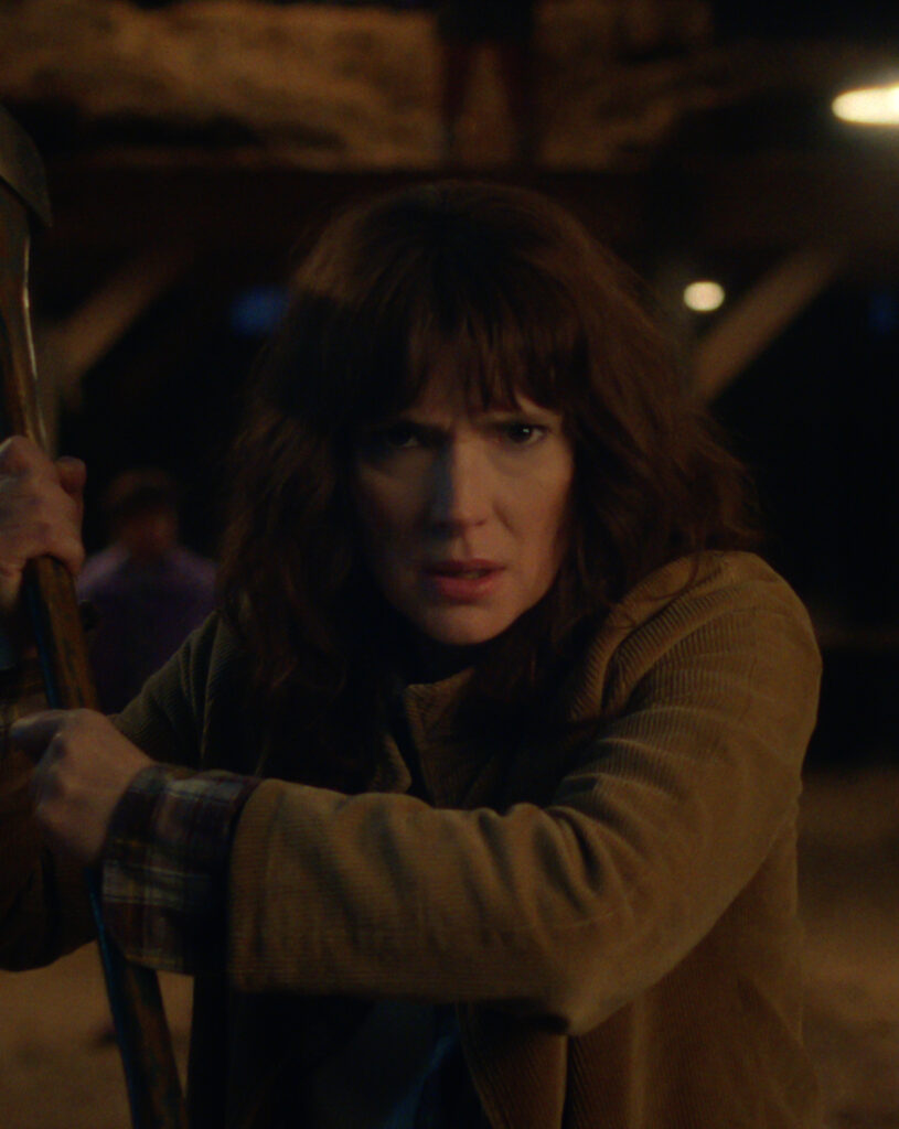 Photo de Winona Ryder dans la saison 5 de la série Netflix Stranger Things.