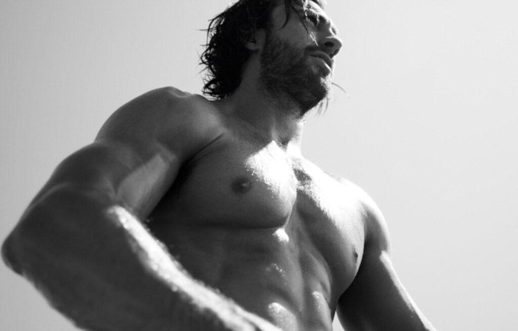 Aaron Taylor-Johnson © Anze Lovsin / Giorgio Armani.