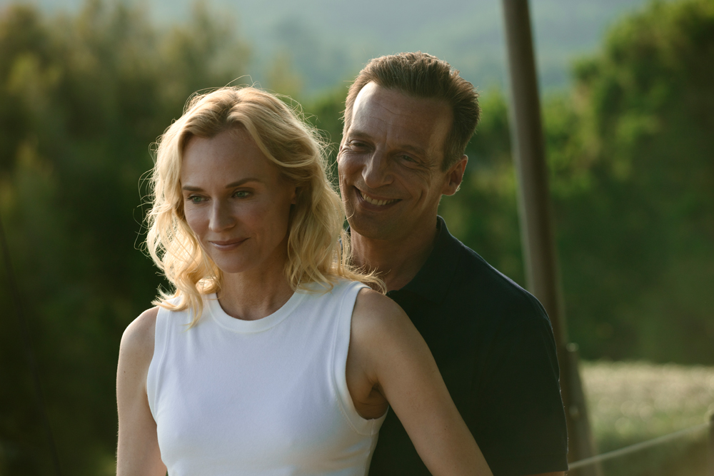 Diane Kruger et Mathieu Kassovitz dans Visions (2023).