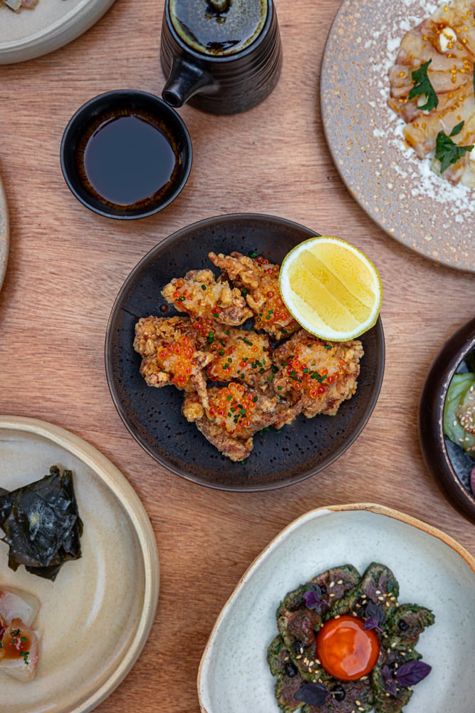 Le restaurant L'Izakaya Dassai par Yannick Alléno, Paris 7e. © Clemence Sahuc.