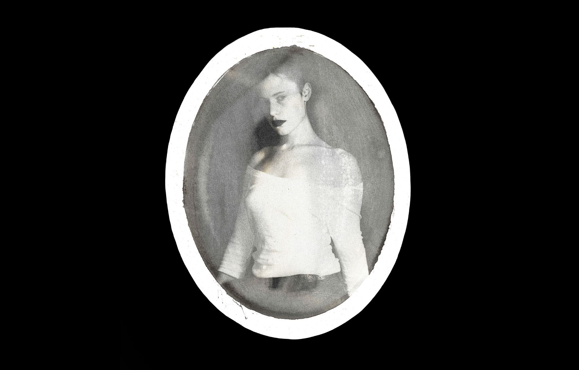 La série photographique Black Lips d'Anna Prudhomme