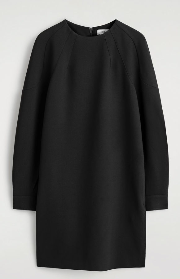 robe courte à manches longues cos