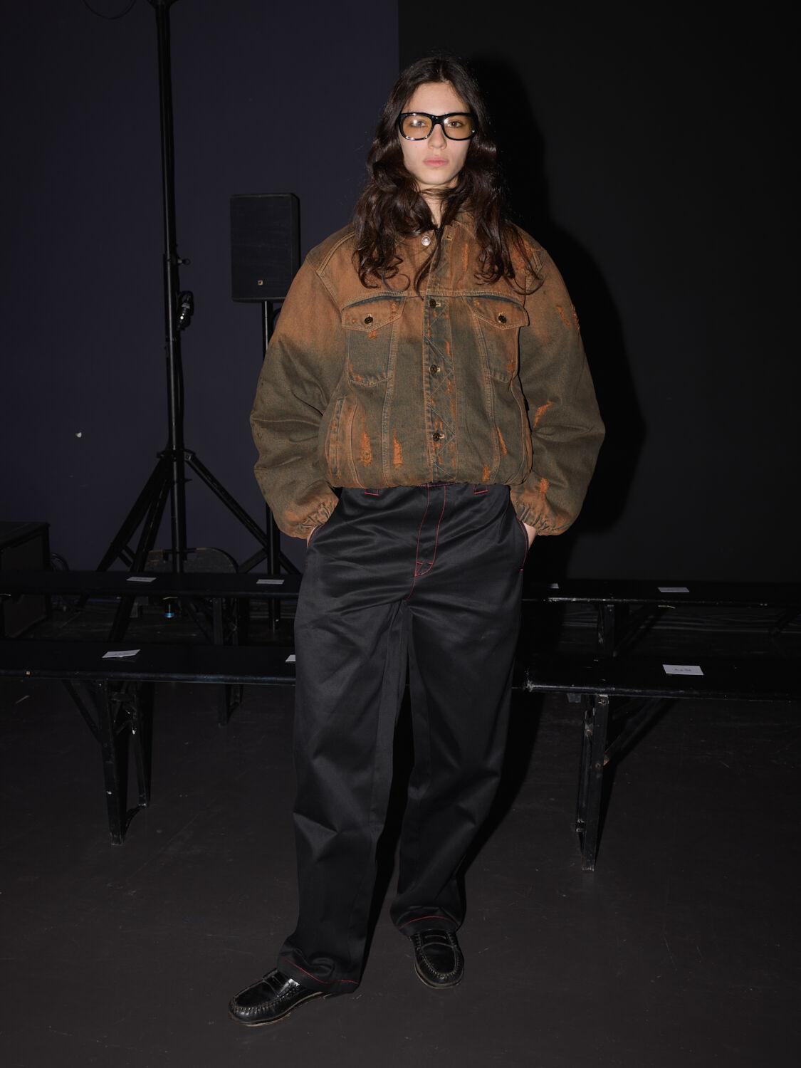 Loli Bahia au défilé Ami automne-hiver 2025 ©