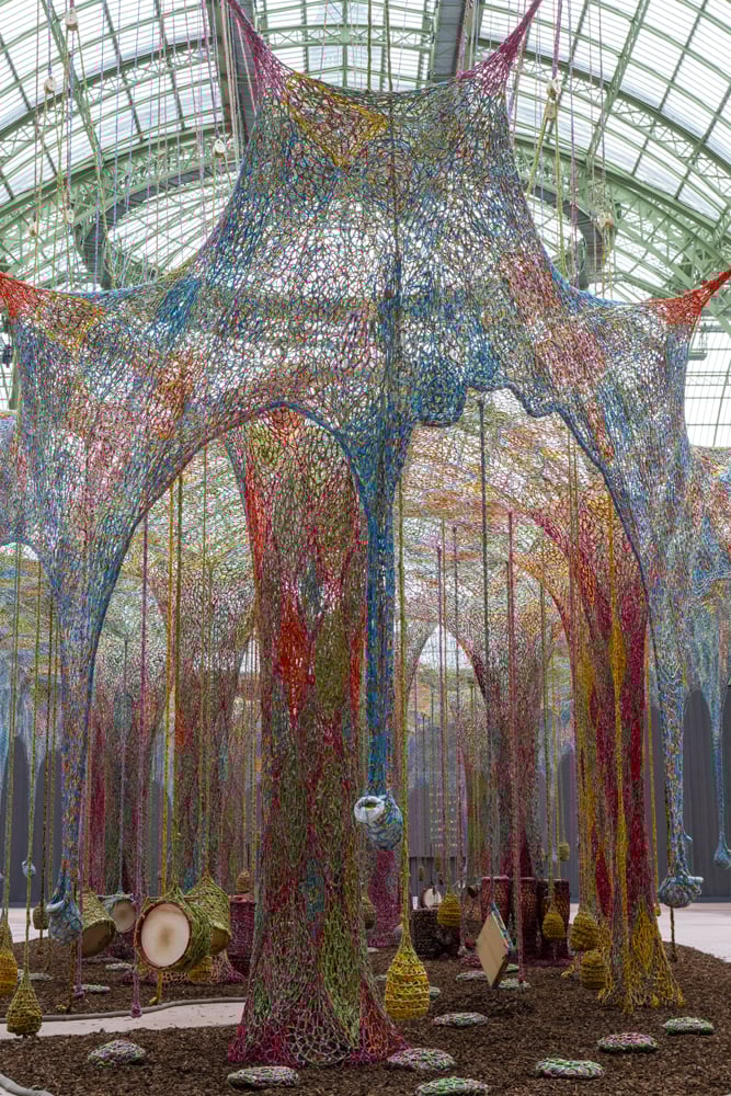 The installation Nosso Barco Tambor Terra by Ernesto Neto at the Grand Palais.
