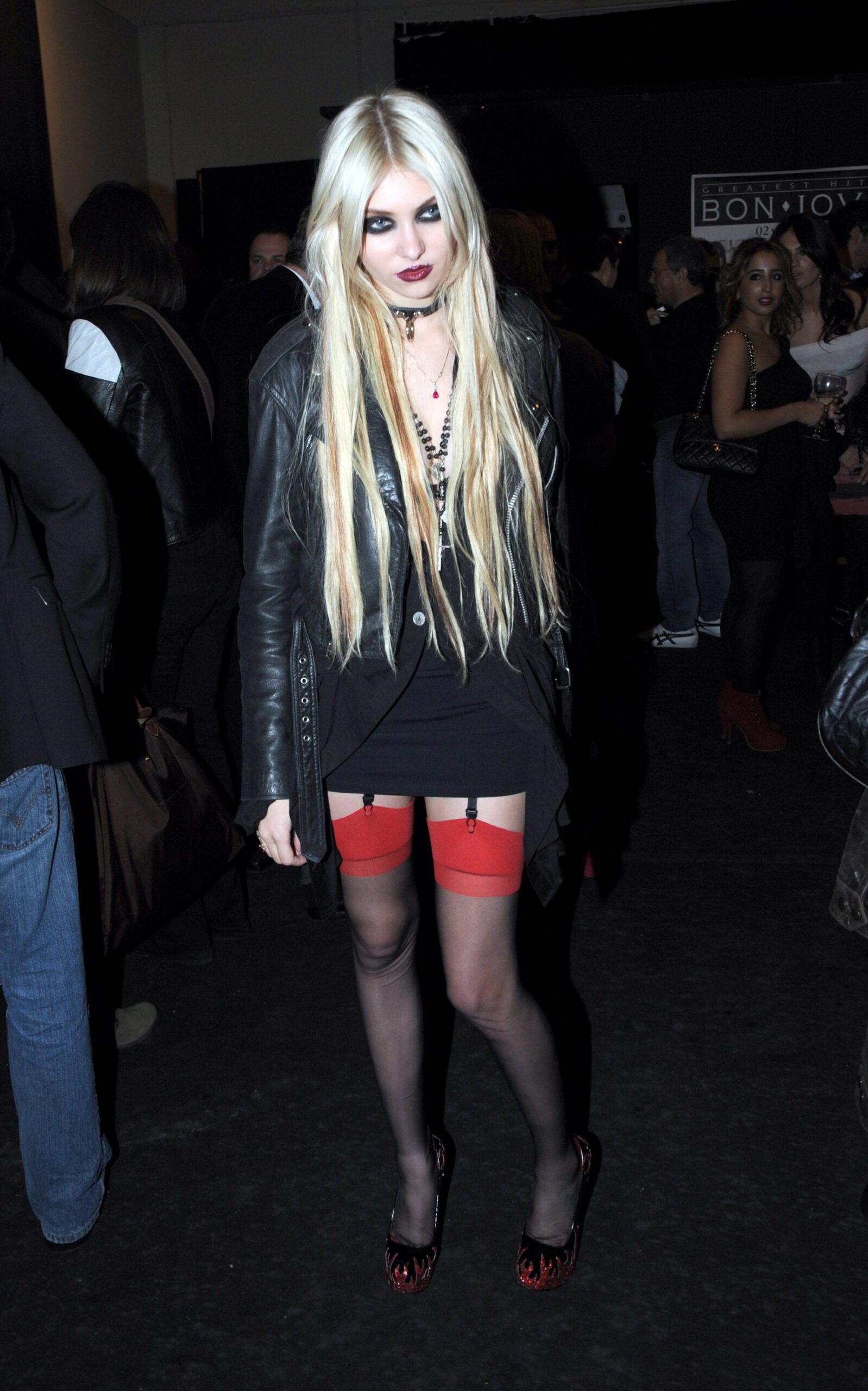 Taylor Momsen lors d'un concert de Bon Jovi avant les MTV Europe Music Awards, le 6 novembre 2010 à Madrid. Photo par Jeff Kravitz/FilmMagic via Getty Images.