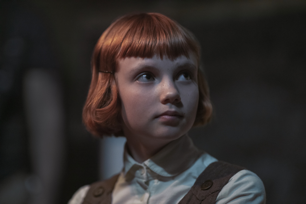 Photo de l'actrice Isla Johnston dans la série Netflix Le Jeu de la dame (2020).