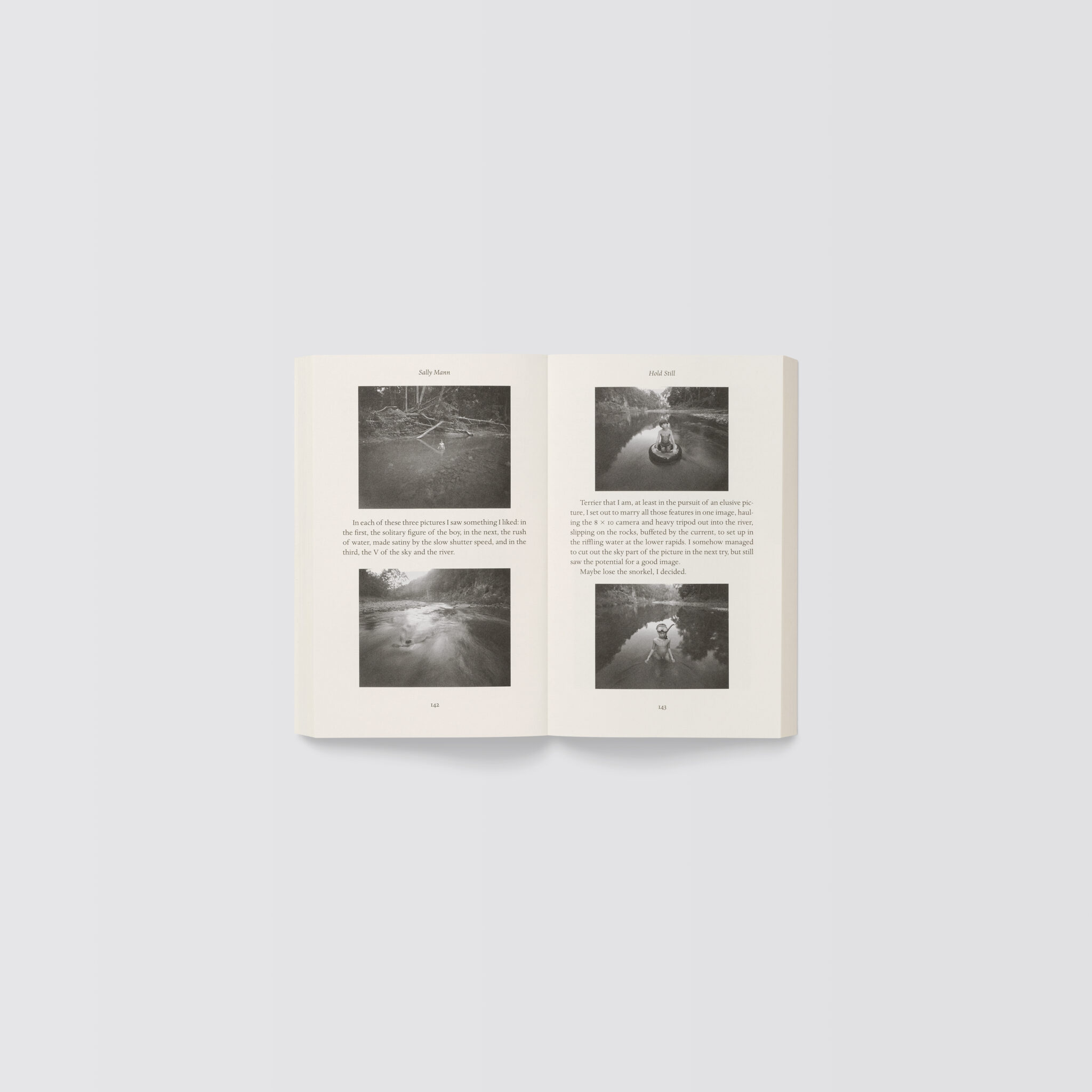 “Hold Still, A Memoir with Photographs” de Sally Mann, éditions Penguin Books.