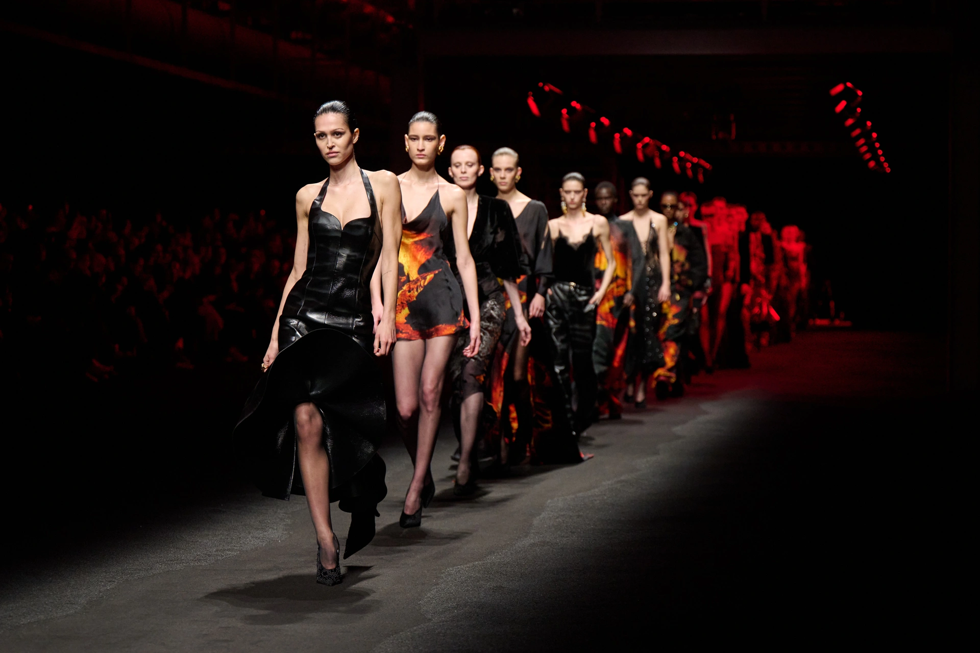 Final du défilé Roberto Cavalli automne-hiver 2025-2026