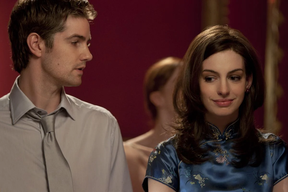 Anne Hathaway et Jim Sturgess dans le film Un jour (2011) de Lone Scherfig. © Copyright SND.