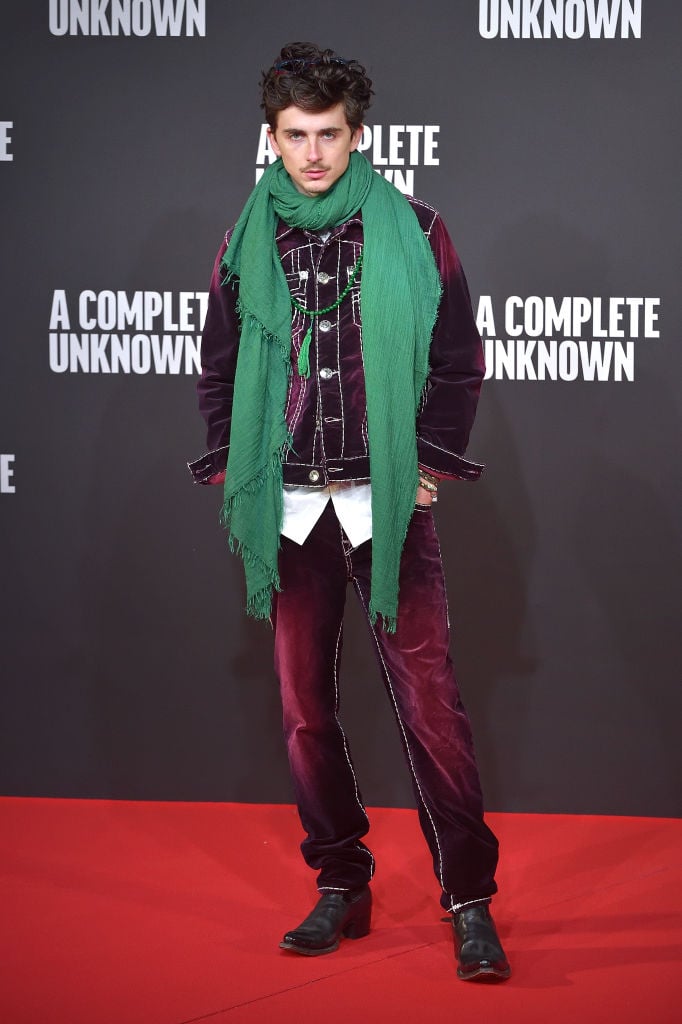 Timothée Chalamet  En costume en velours True Religionà l'avant-première de A complete unknown à Rome le 17 January 2025. Photo by Rocco Spaziani/Archivio Spaziani/Mondadori Portfolio via Getty Images.