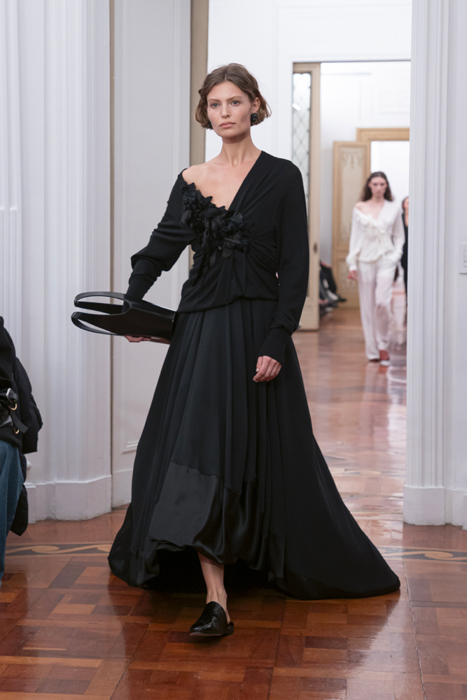 Le défilé Alberta Ferretti automne-hiver 2025-2026.