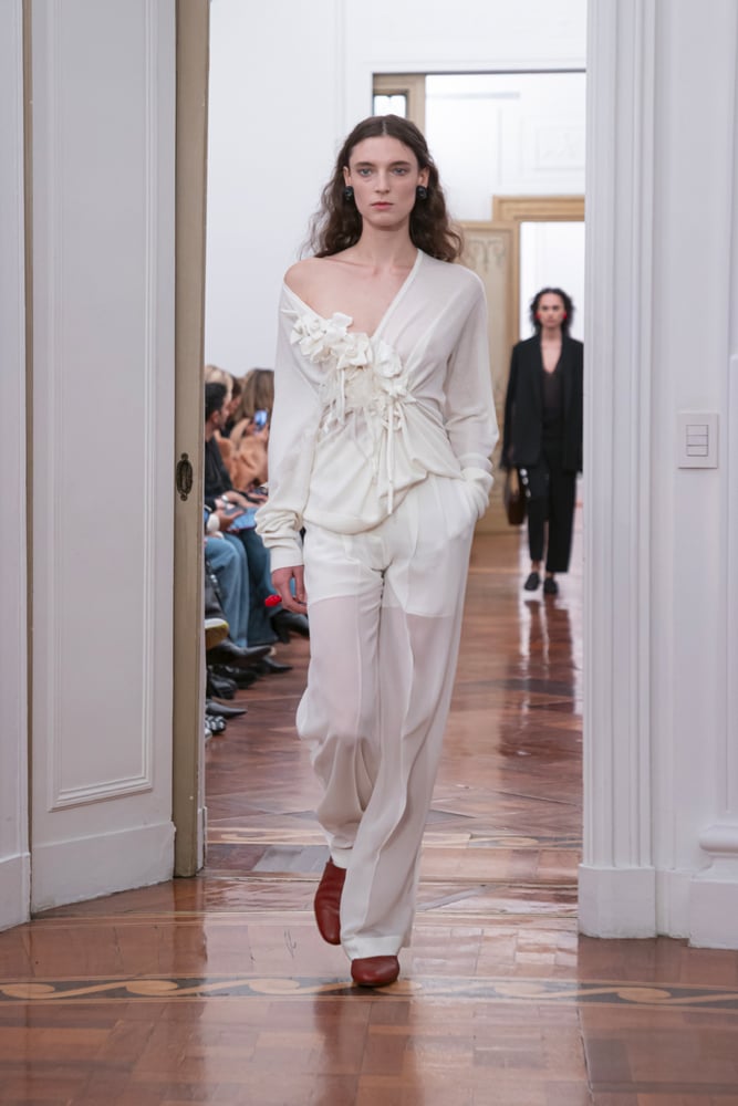 Le défilé Alberta Ferretti automne-hiver 2025-2026.