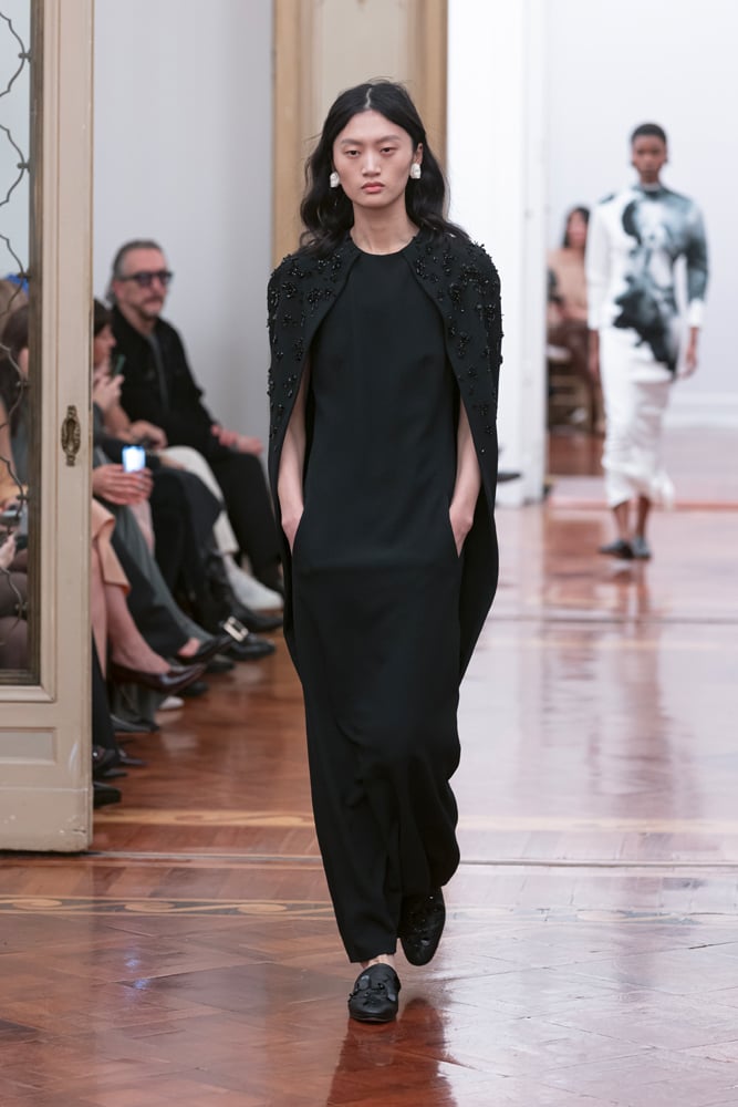 Le défilé Alberta Ferretti automne-hiver 2025-2026.