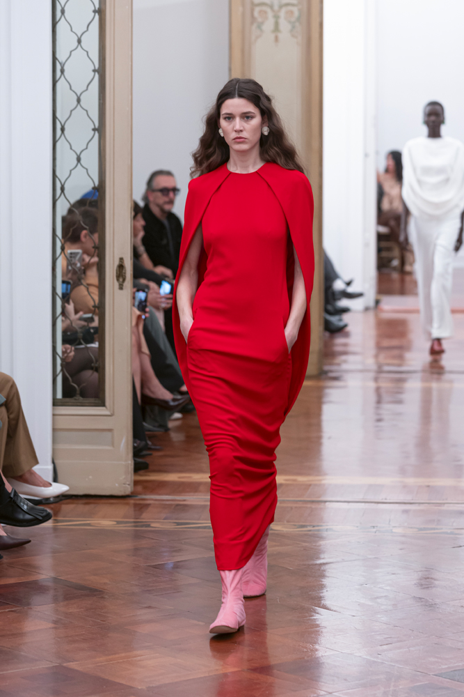 Le défilé Alberta Ferretti automne-hiver 2025-2026.