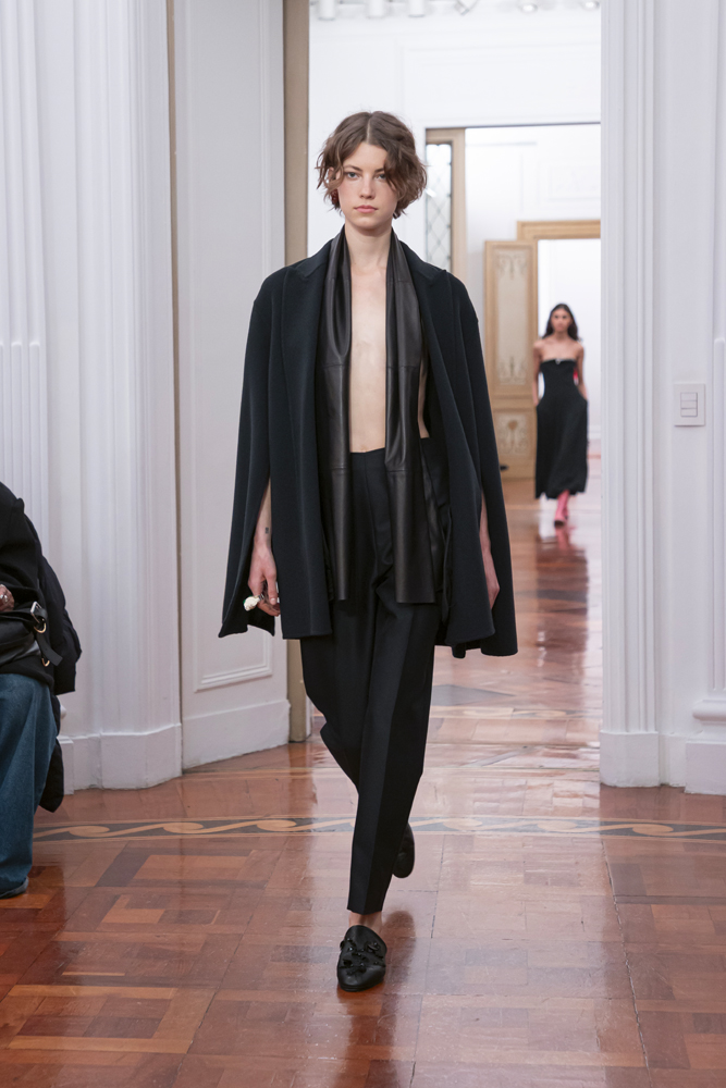 Le défilé Alberta Ferretti automne-hiver 2025-2026.