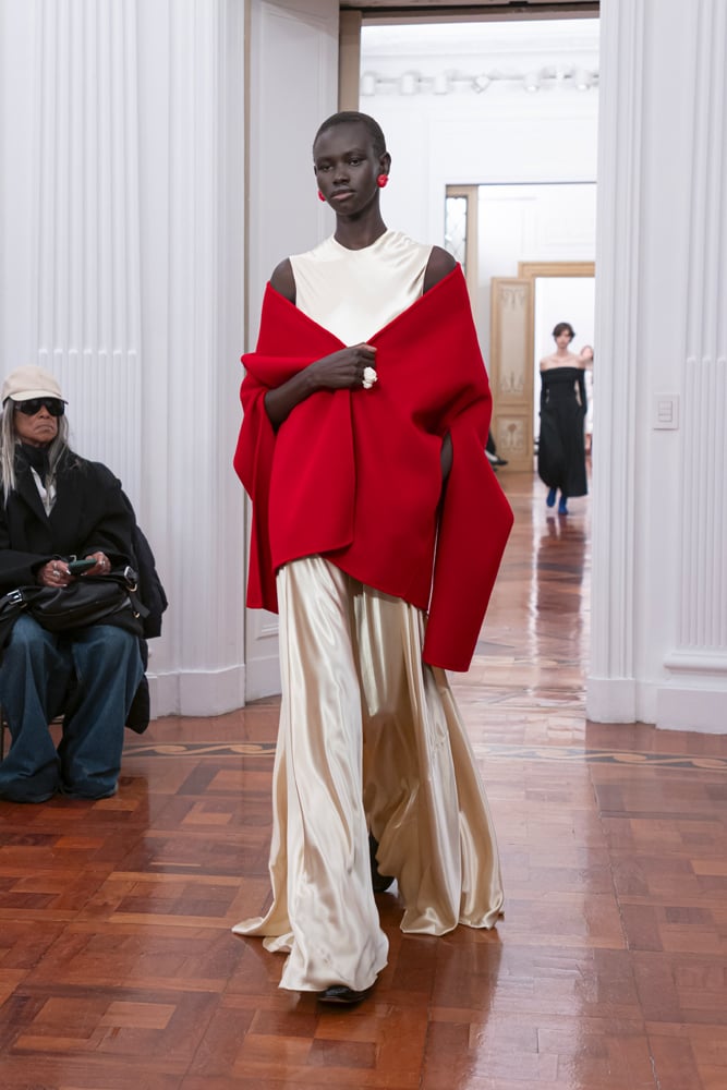 Le défilé Alberta Ferretti automne-hiver 2025-2026.
